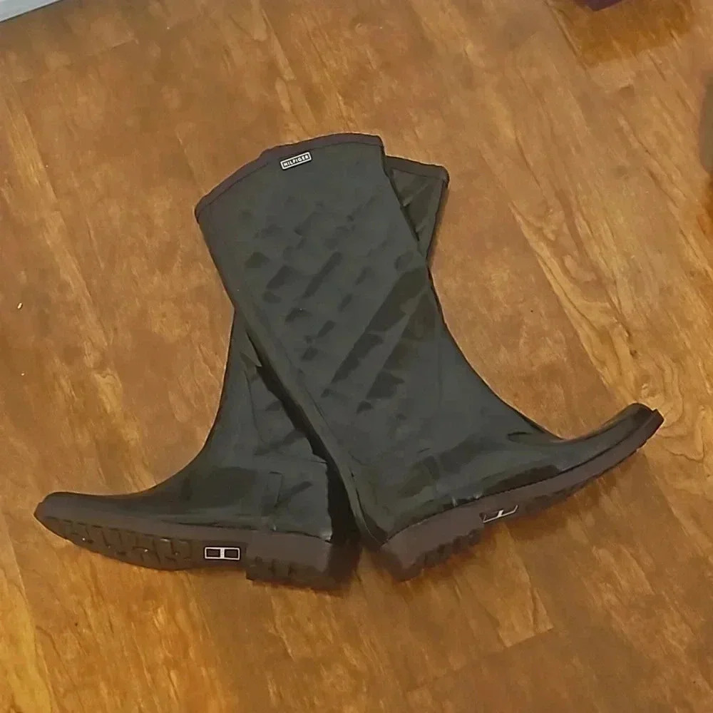 Tommy Hilfiger Tall Tufted Rain Boots - Picture 8 of 8